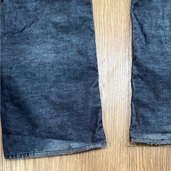 Men's Classic Blue Jeans - Picture 9 of 10